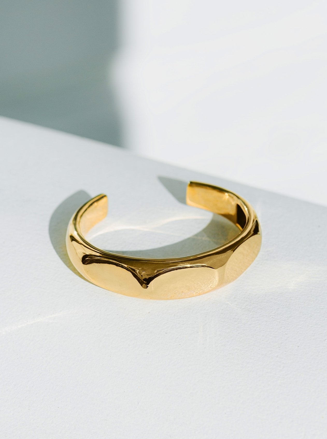 Infini Cuff